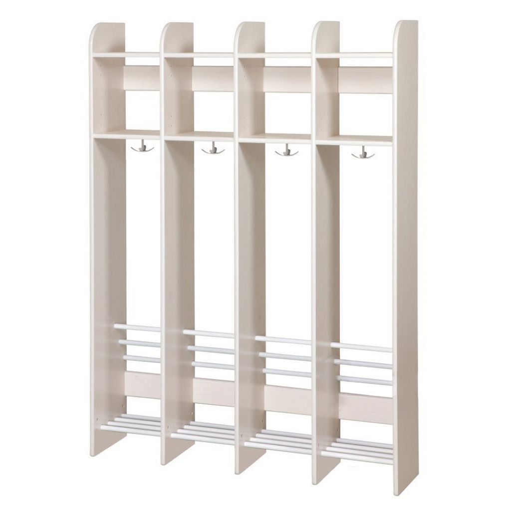 Garderobe - - i krydsfiner med sektioner.