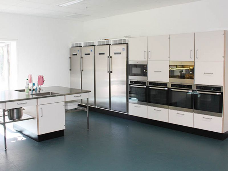 Bagsværd-Skole-3-Madkundskab.jpg Bagsværd-Skole-3-Madkundskab.jpg